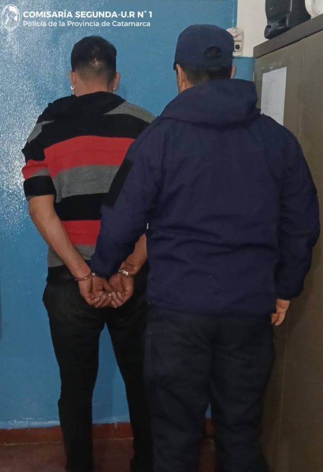 La tuvo encerrada contra su voluntad y la agredió