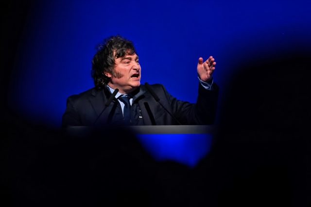 El Presidente Milei asegura que no cambiará el rumbo económico