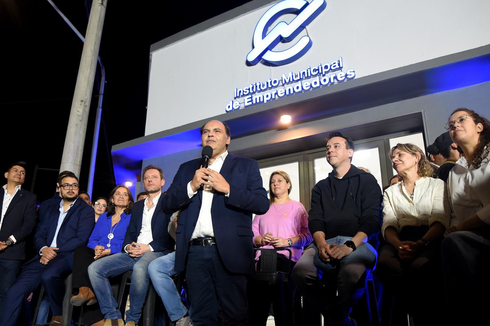 Catamarca. El intendente Saadi inauguró el Instituto Municipal del Emprendedor, el primero del norte argentino