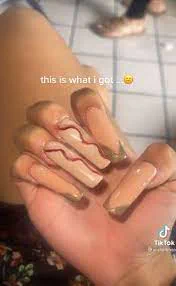 Se hizo las uñas, el resultado no fue el esperado y se volvió viral: “Parece  mayonesa y kétchup” | La 100