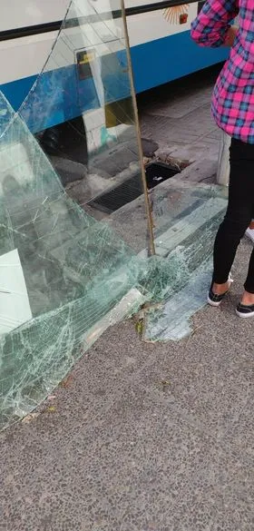 15 teléfonos, seguro de 7 autos y 40 empleados: los detalles de la millonaria cifra que gastaba Maradona por mes