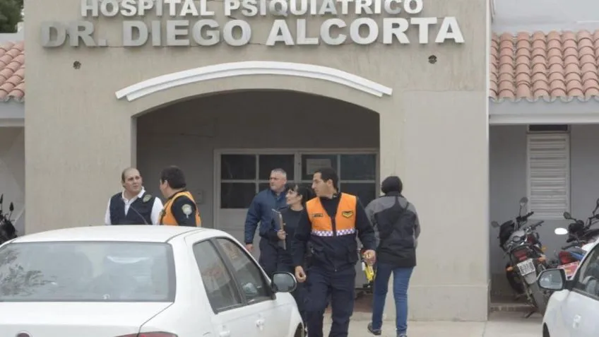 2.433 nuevos casos, 20 muertes por COVID y 1 caso de dengue