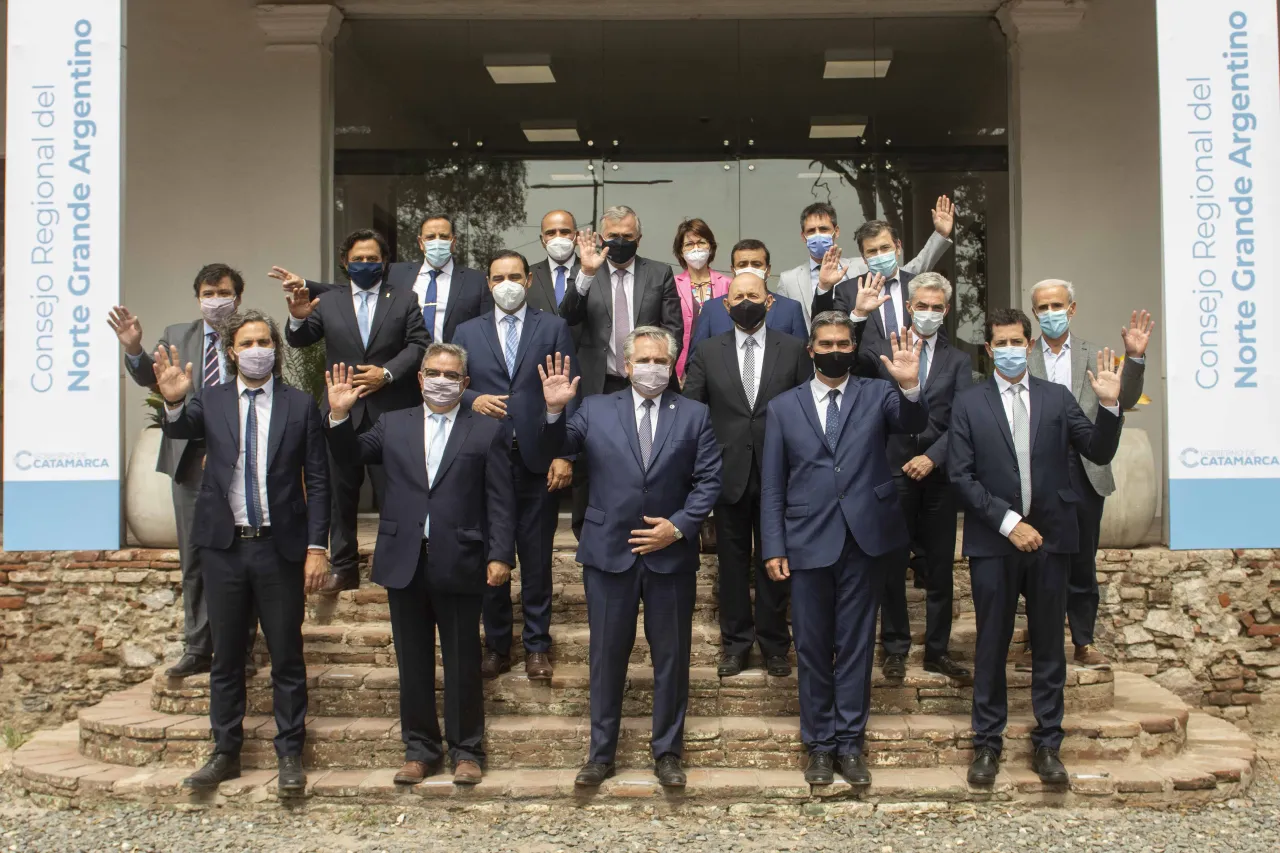 Abel Pintos tiene coronavirus