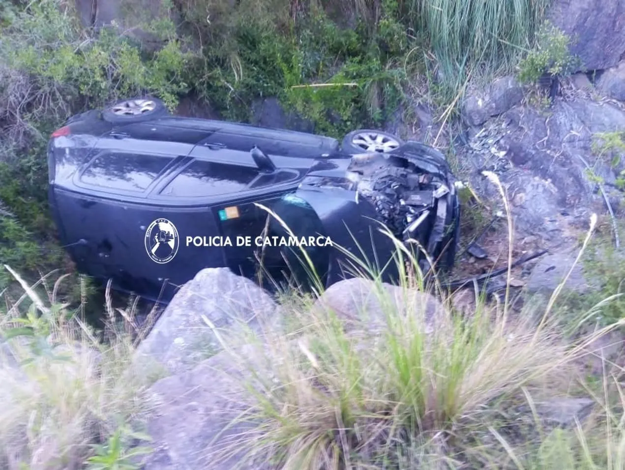 Aberrante: Le cortó el cuello a su novia, a su hija, las enterró en el patio y se hizo pasar por ellas