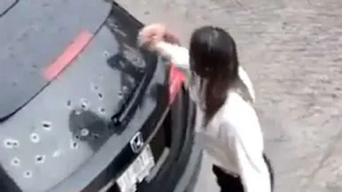 Abusó de una nena en la escuela y le quebró el pie para que no lo delate