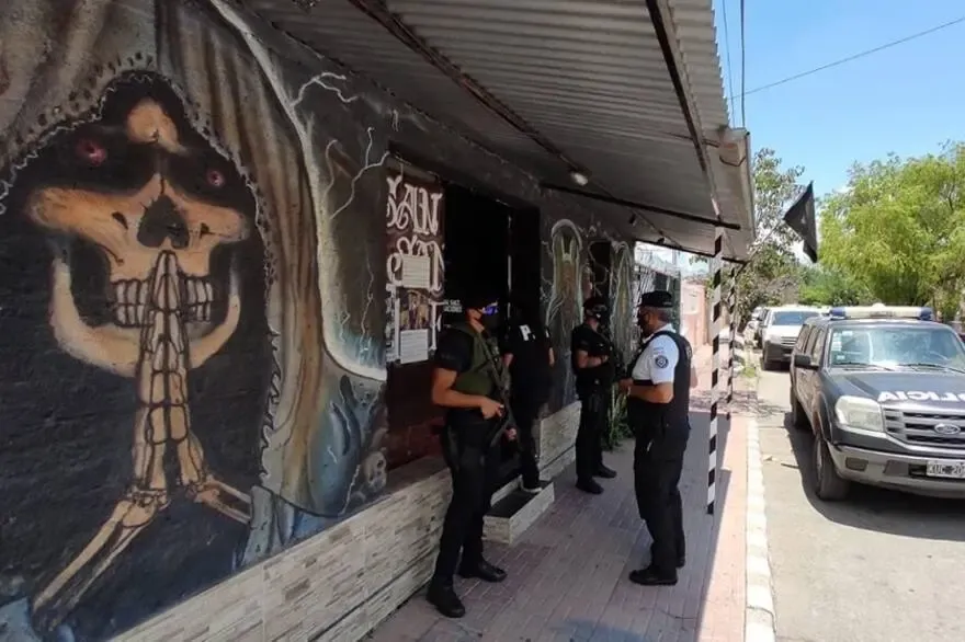Agredieron y amenazaron de muerte a sus hermanos