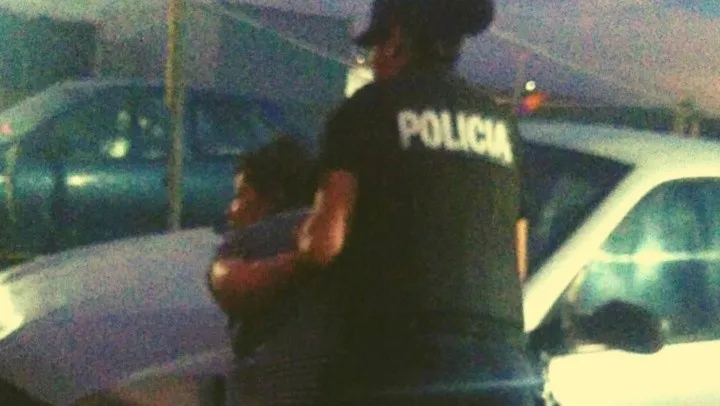 Ahora: Inspección en el automóvil de la expareja de Karina Chazarreta