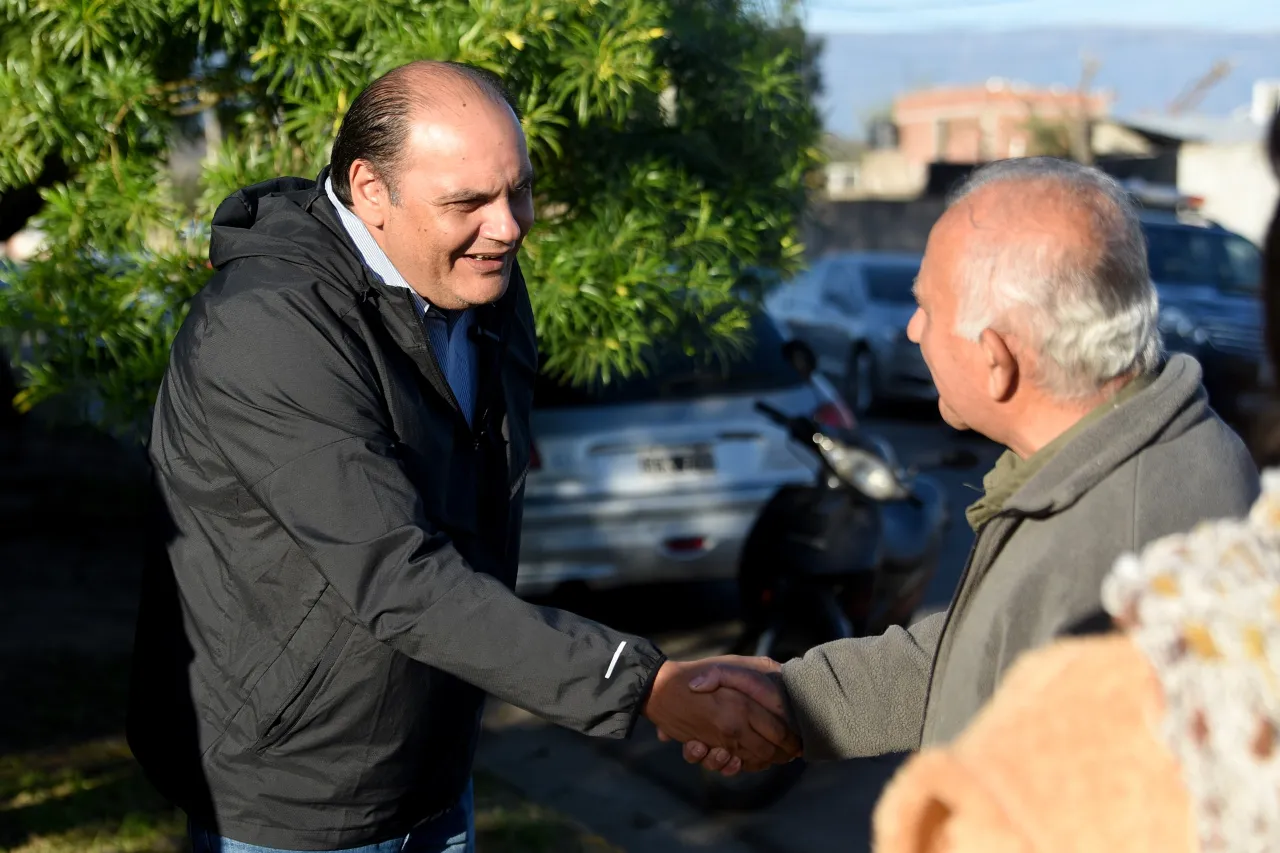 Ahora: Terrible vuelco en Avenida Presidente Castillo