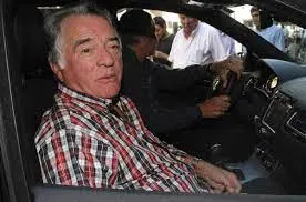 Alumna acosada por automovilista que la invitaba a subir al vehículo