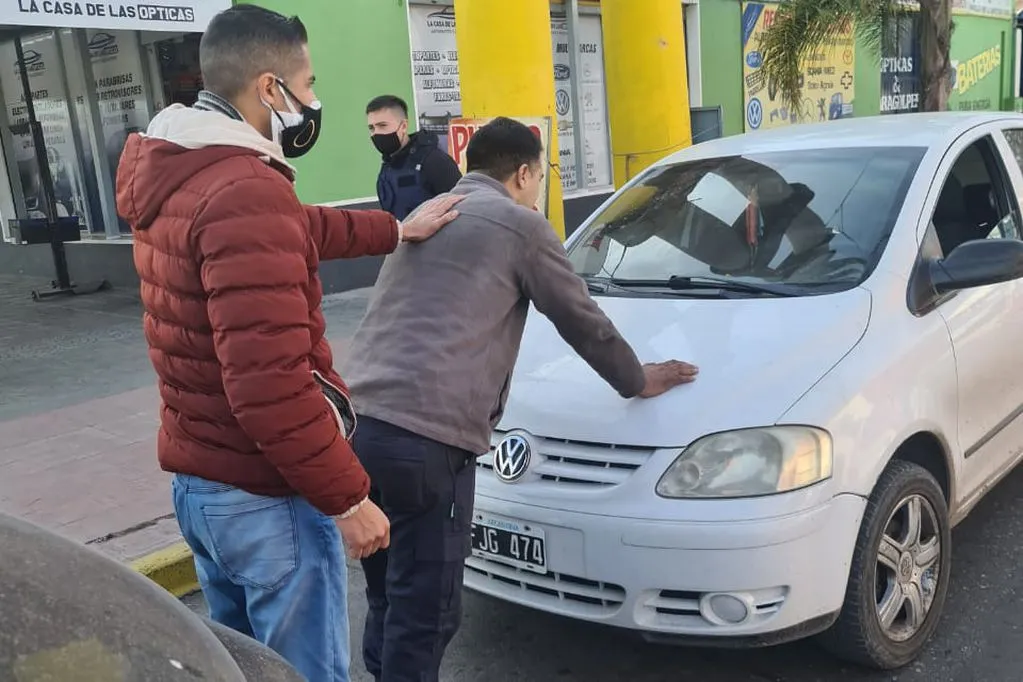 ANMAT prohibió la venta de una marca de miel tras denuncia de un consumidor