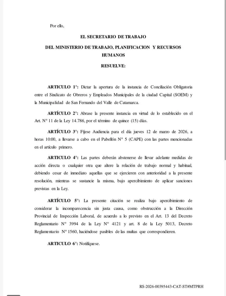 ANMAT prohibió una marca de lentes de contacto y su solución de limpieza
