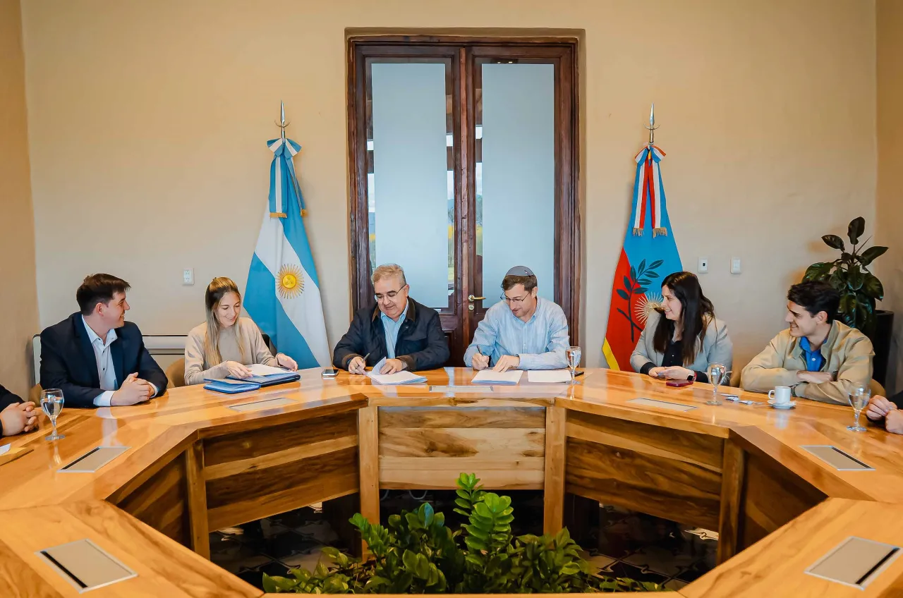 Antofagasta de la Sierra: darán continuidad a obras viales y de energía con fondos mineros