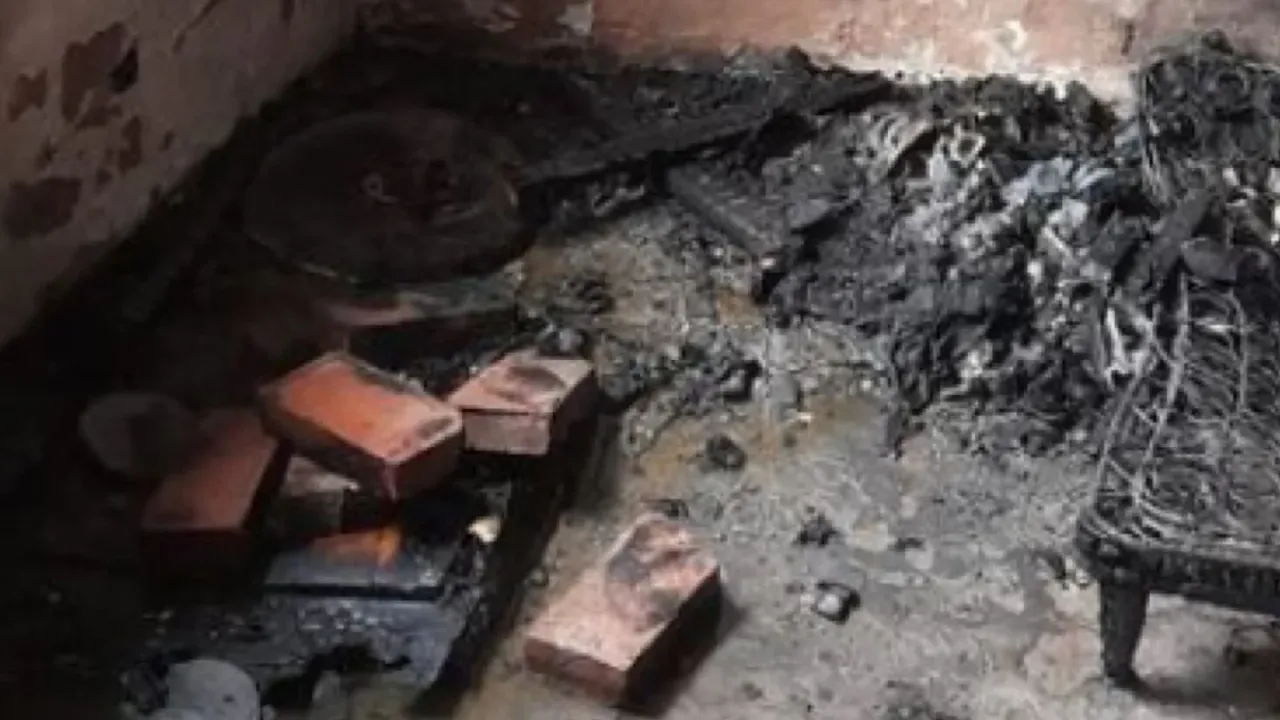 Apagó mal un cigarrillo y terminó incendiando 70 autos