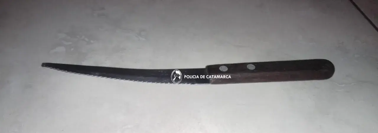Aprehenden a joven y secuestran un cuchillo