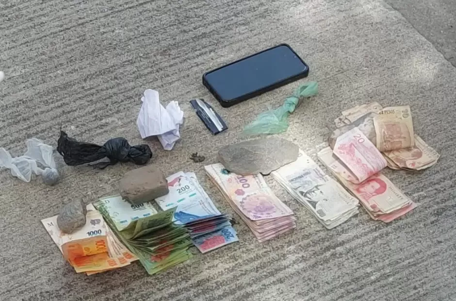 Aprehenden a tres personas en la Alameda