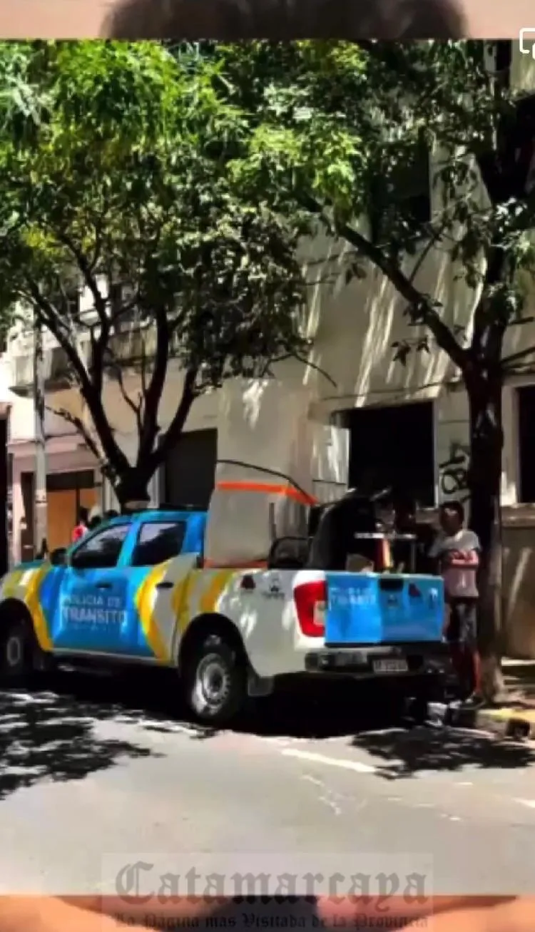 Aprehendieron a dos hombres por agredir a una Policía y a dos jóvenes