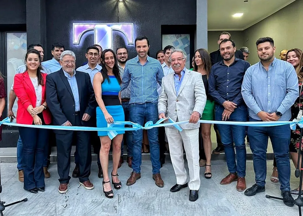 APROSCA, el gremio más combativo, manifiesta frente a Casa de Gobierno