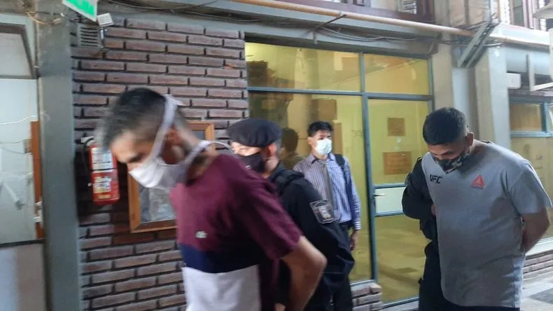 Argentina evalúa volver a cerrar las fronteras para evitar el ingreso de ómicron