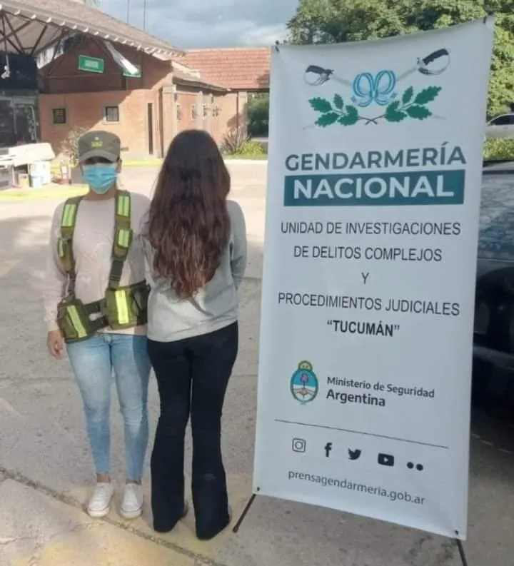 Asesinaron a un hombre y su bebé en un ataque a balazos