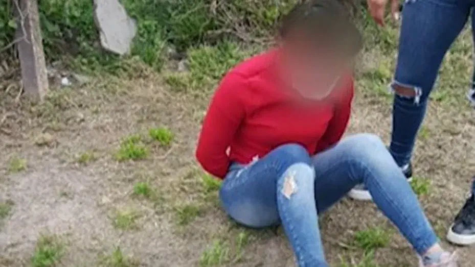 "Ataque de celos": Una joven y su pequeño hijo en grave estado tras ser prendidos fuego