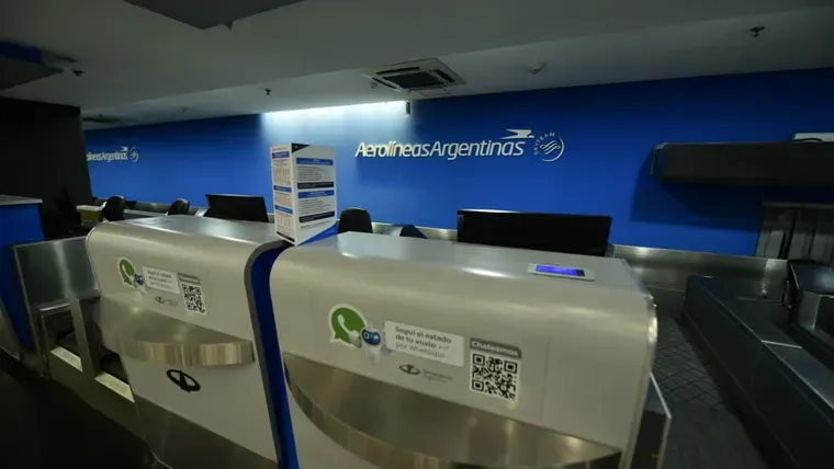 ATE anunció un paro de 48 horas en aeropuertos y podrían cancelarse vuelos
