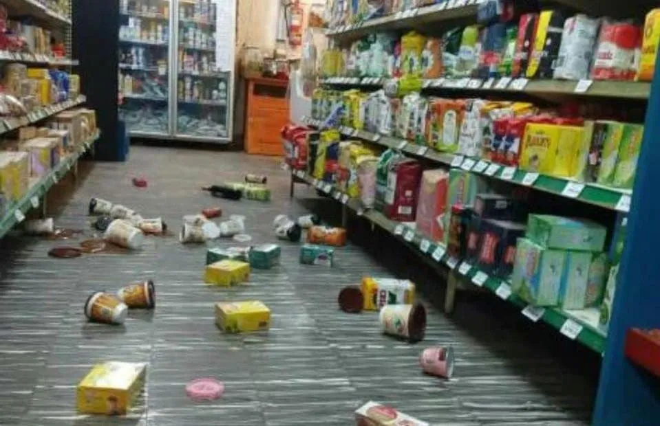 Atentado causa al menos 50 muertos en una mezquita de Afganistán