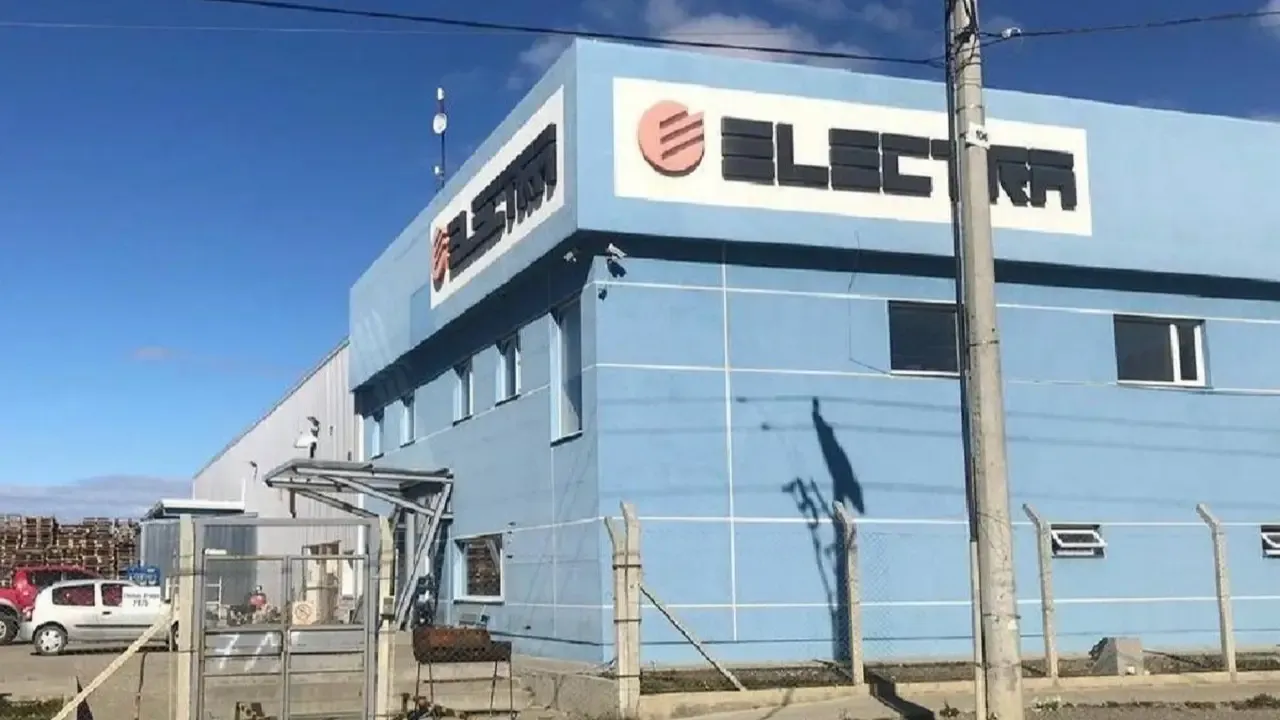 Atrapan a dos jóvenes que destrozaban casas