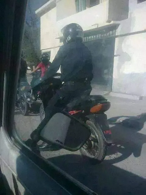 Automovilista chocó contra un poste del tendido eléctrico en Santa María