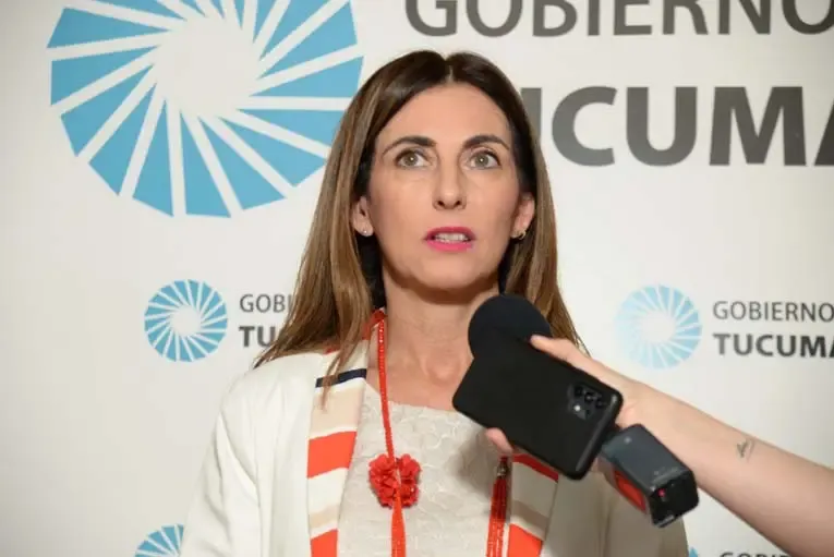 "Beboteo": Marianela Mirra posó en ropa interior