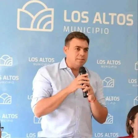 Calcomanías y multas de $ 300.000