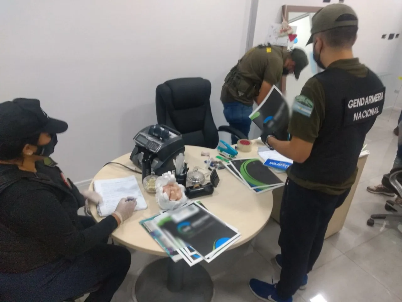 Camarógrafo fue embestido por un auto durante el Rally