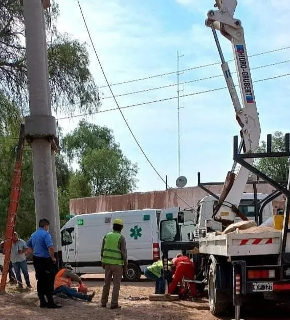 Cayó desde una pared y golpeó su cabeza