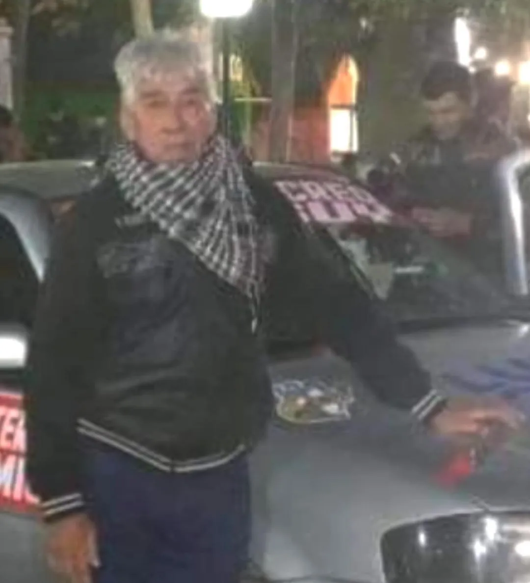 Chocó contra dos postes