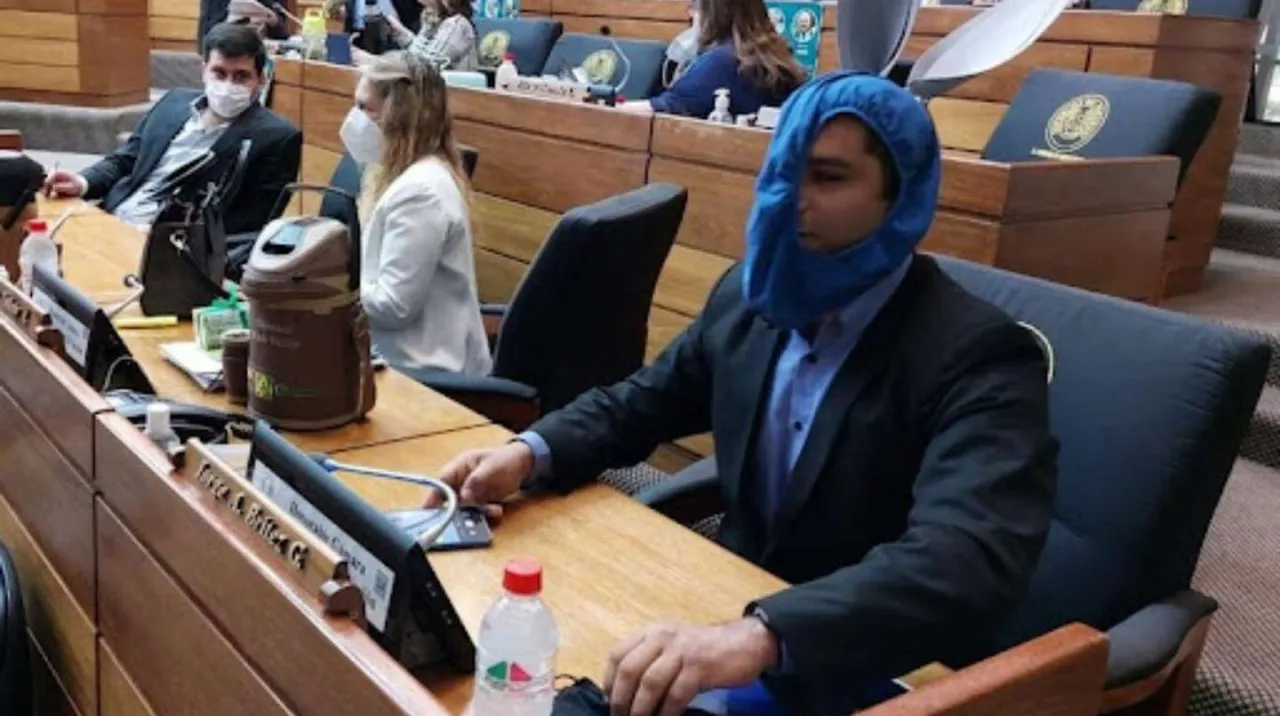 Choque en cadena en esta ciudad: tres vehículos involucrados