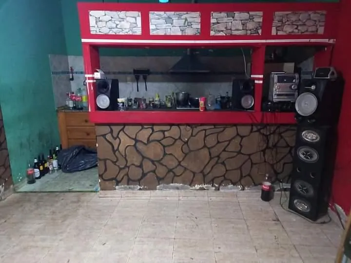 Cinthia Fernandez hizo pis en plena Panamericana