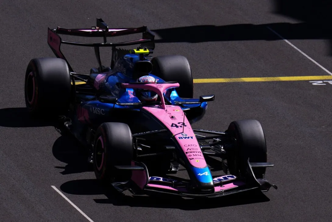 Colapinto fue 11º en una accidentada FP3 que terminó con bandera roja