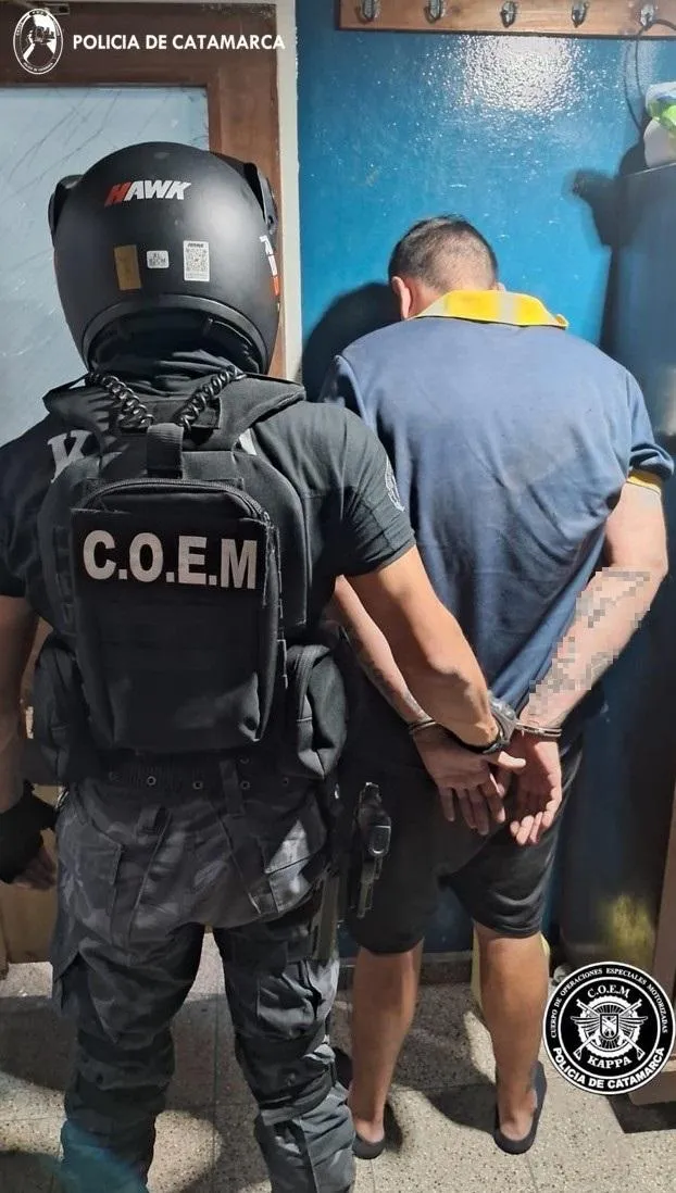 Colectivo chocó con un vehículo oficial