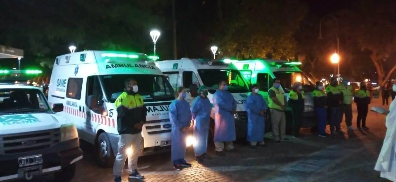 Colisión entre un móvil policial y un auto