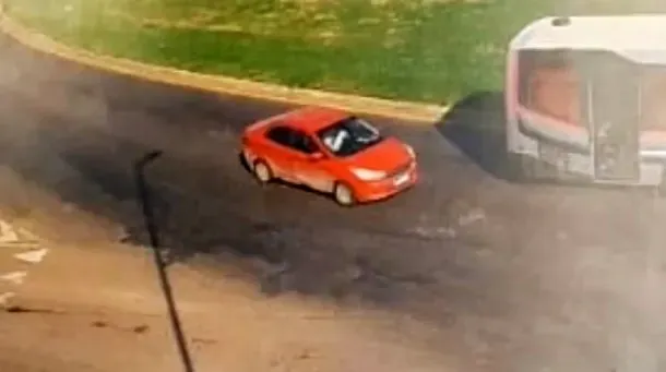 Colisionaron una motocicleta y un automóvil