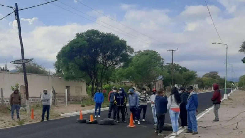 Comenzó el plan de lucha de ATE, en reclamo del bono de fin de año