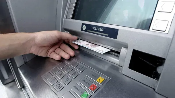 Cómo es el billete de $50 que llega a valer 50 mil