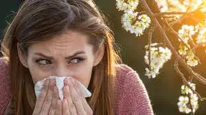 Cómo protegernos de los resfríos y las alergias durante los cambios de temperatura