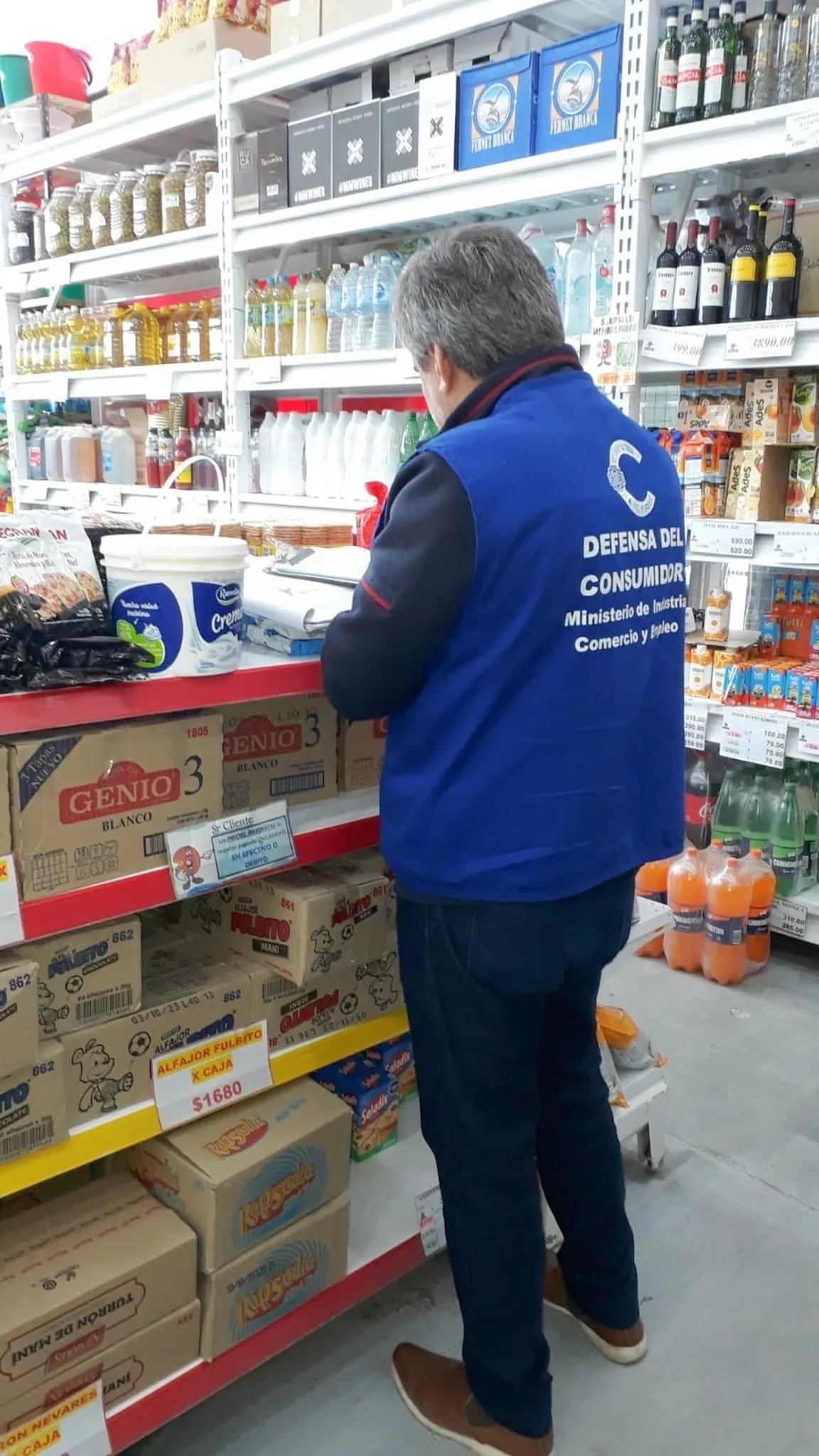 Compró monedas de $2 para vender el anillo dorado a los reducidores de metales