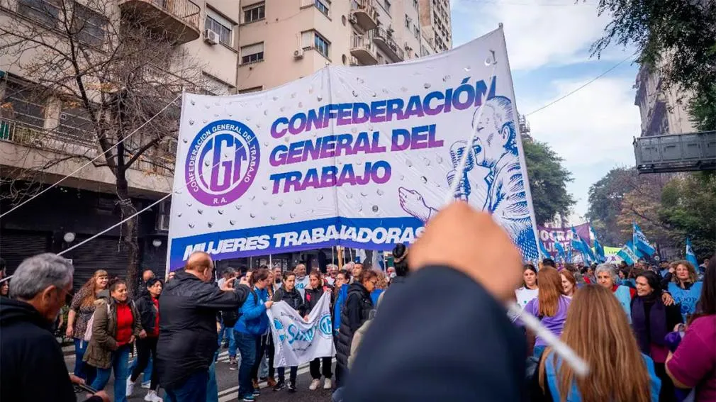 Con la actualización por inflación, suben 15% el mínimo no imponible de Ganancias y el Monotributo