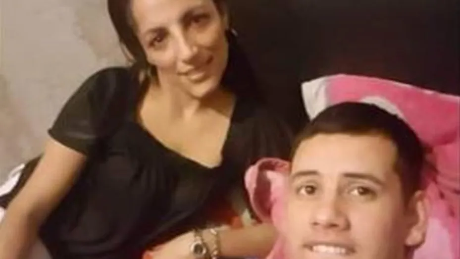 Con prisión domiciliaria, agredió a su madre, cortó la tobillera y se dio a la fuga