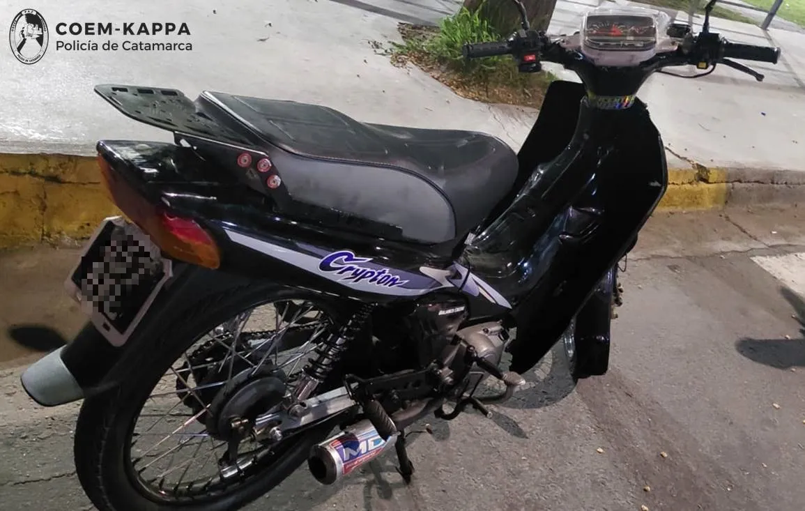 Conducía ebrio, cayó de la moto y la Policía se la secuestró