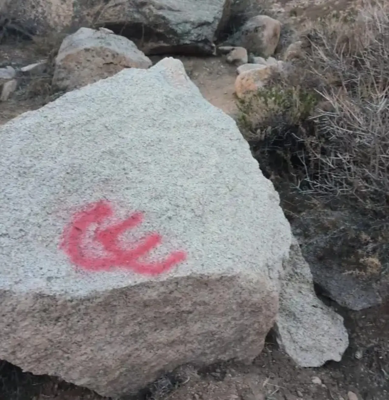 Continúa la puesta en valor de Plaza Cerezo en Alijilán