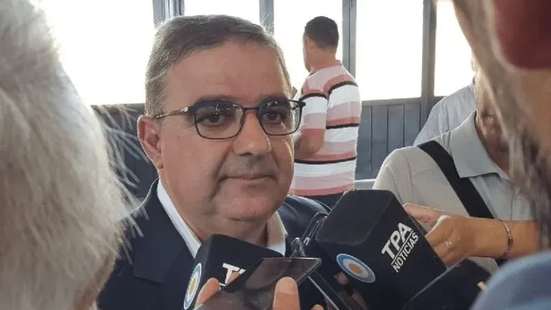 Continúa reclamo en un IES