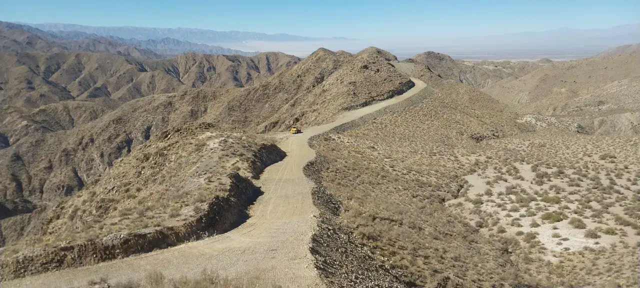 Continúan los trabajos de apertura del camino que conectará Fiambalá con Antofagasta de la Sierra