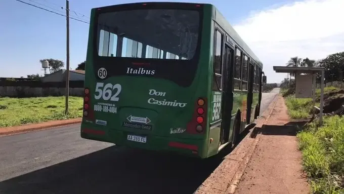 Controlaron un colectivo y hallaron más de 8 kilos de marihuana debajo de las butacas